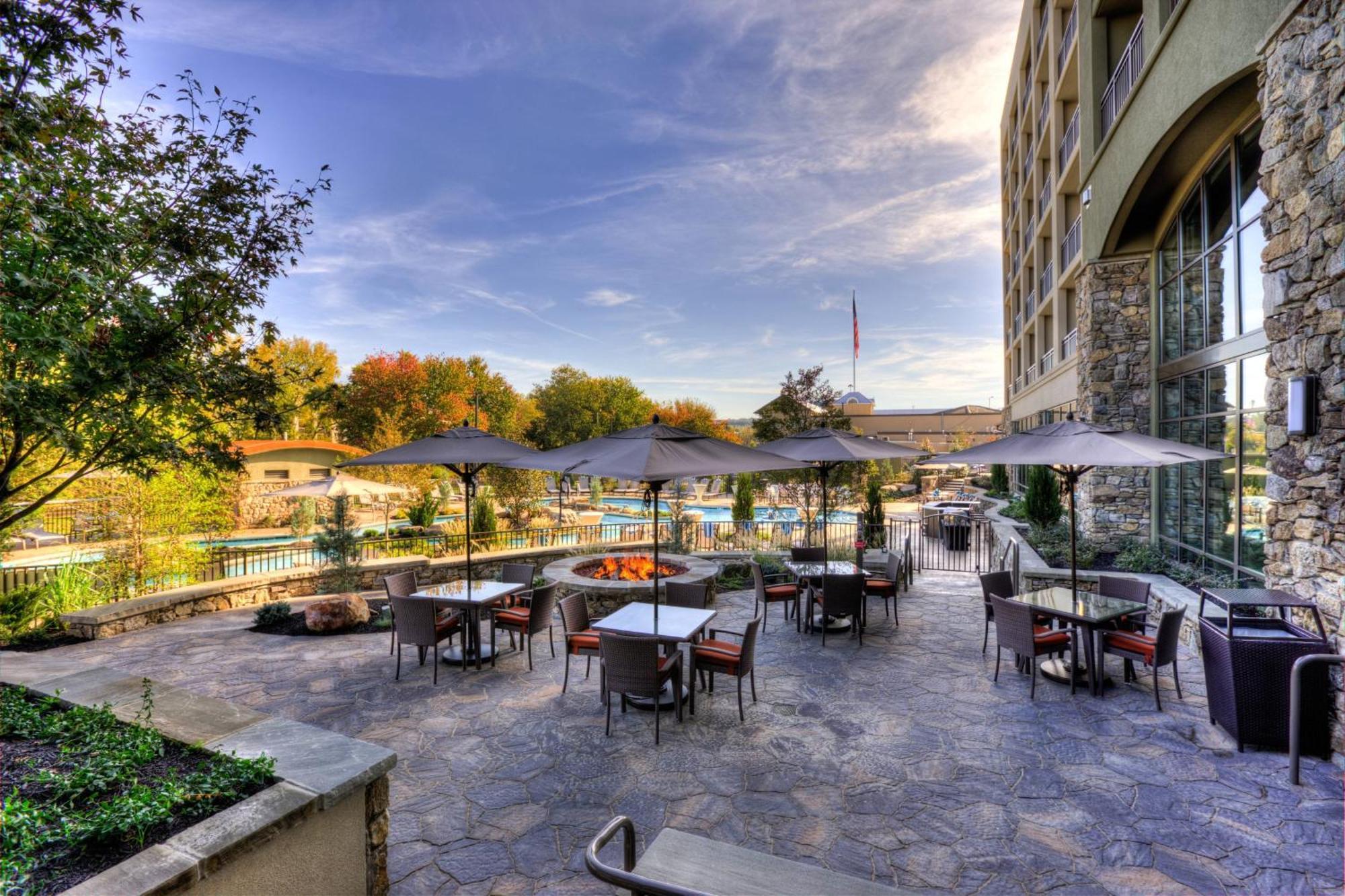 Courtyard By Marriott Pigeon Forge Hotel Екстериор снимка