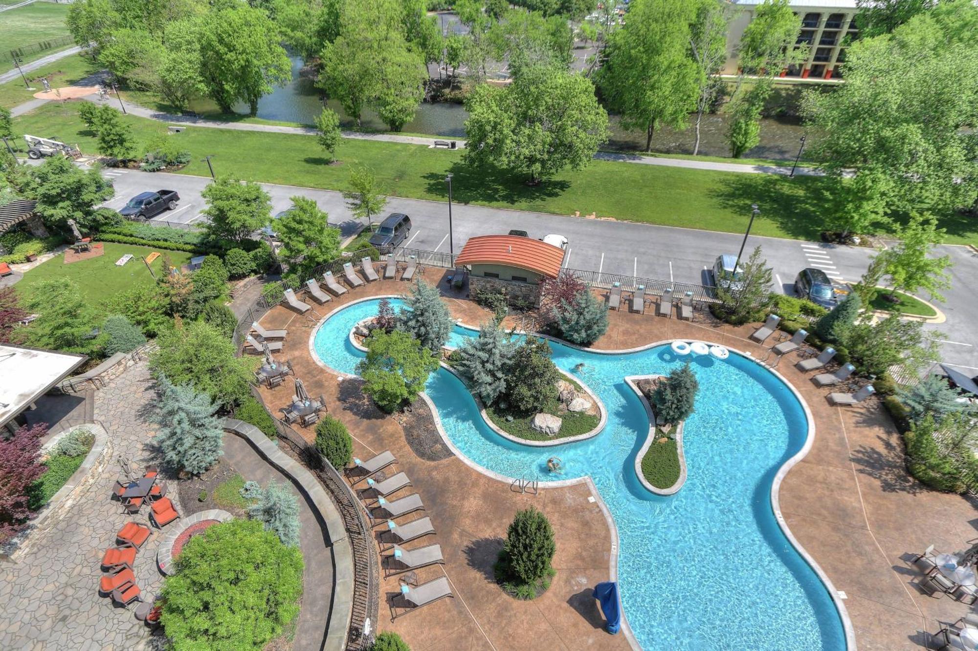 Courtyard By Marriott Pigeon Forge Hotel Екстериор снимка
