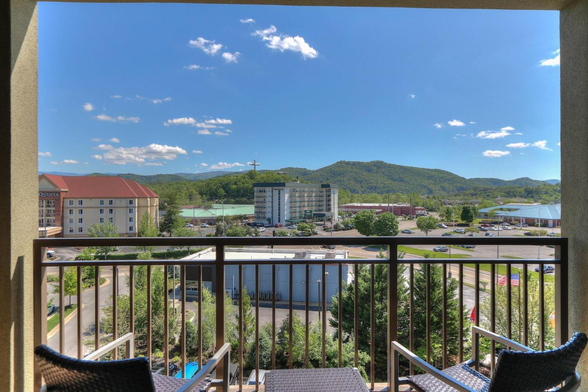 Courtyard By Marriott Pigeon Forge Hotel Екстериор снимка