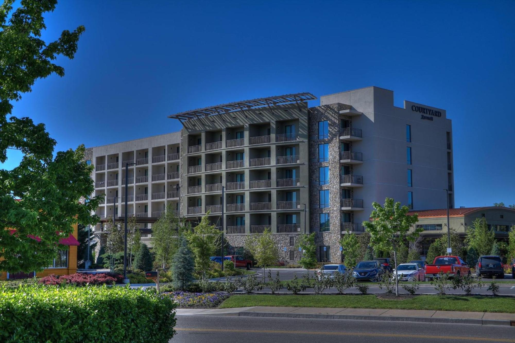 Courtyard By Marriott Pigeon Forge Hotel Екстериор снимка